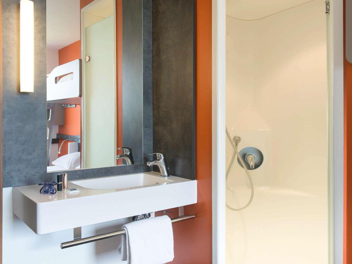 Ibis Budget Aeroport Lyon Saint Exupery Коломбье-Сонье Экстерьер фото